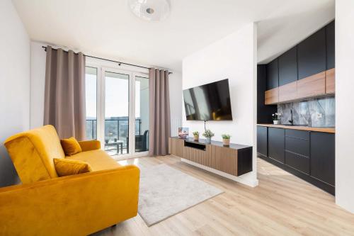 Cozy Apartments Łaszkiewicza with Parking by Noclegi Renters — 4-Star Luxury Hotel in Krakow, Poland