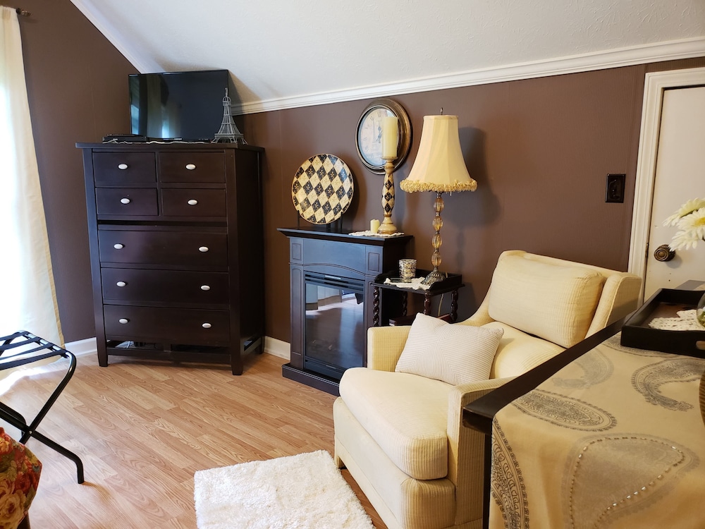 Blue Ridge Manor B&B - photo 14