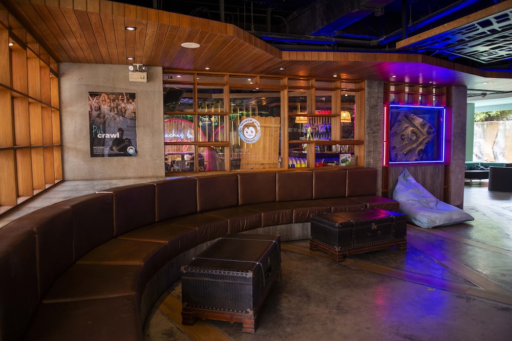 Mad Monkey Phuket — Patong — photo 2