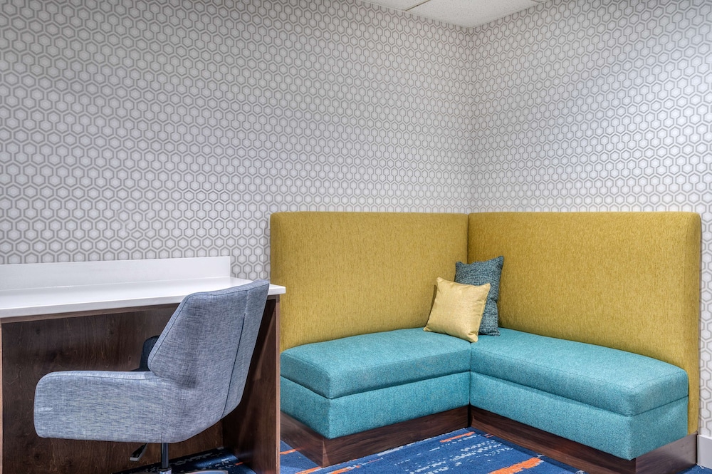 Hampton Inn New Philadelphia - photo 32