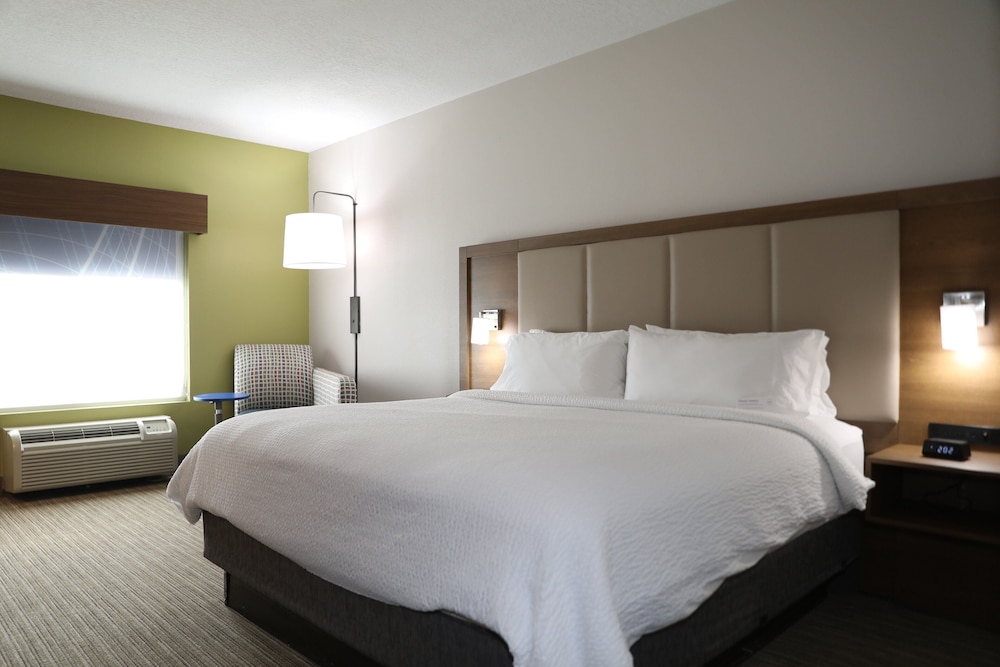 Holiday Inn Express Hotel & Suites Albuquerque Airport by IHG - photo 8