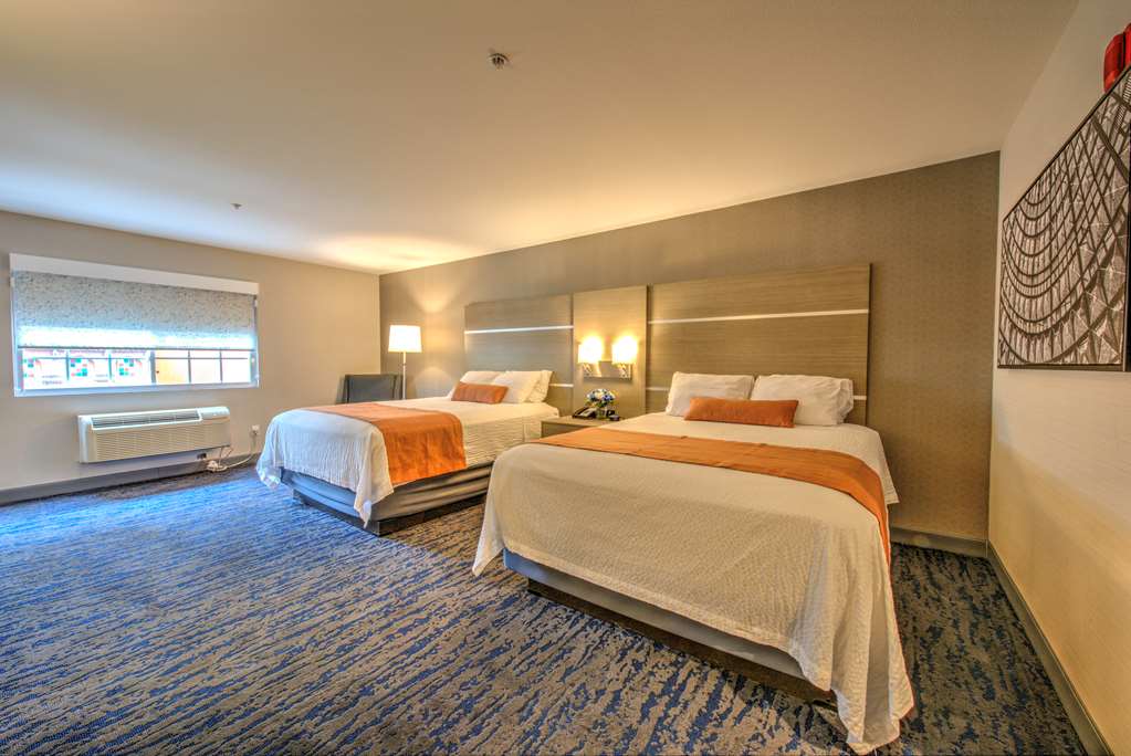 Best Western Plus Media Center Inn & Suites - photo 18
