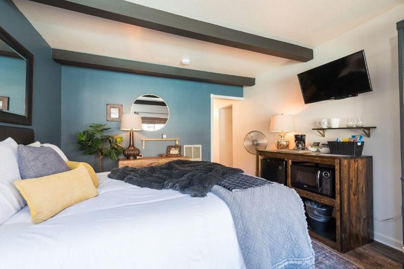 Shell Beach Inn - photo 88