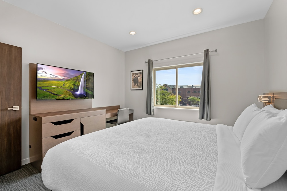 Sandpoint Hotel & Suites Downtown - photo 16