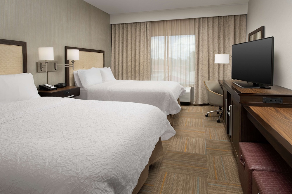 Hampton Inn & Suites Phoenix Tempe - photo 13