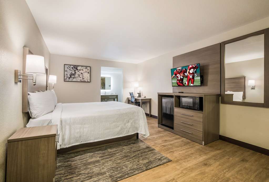 Days Inn by Wyndham Chula Vista San Diego - photo 17
