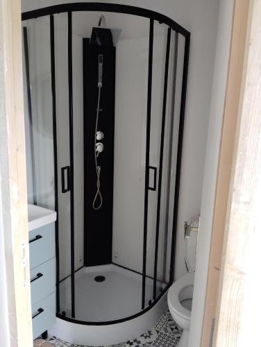 Studio Cosy Sans Vis A Vis in Vernon, France