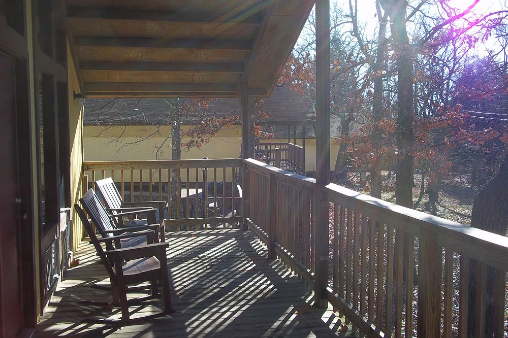 Golden Arrow Resort - photo 23