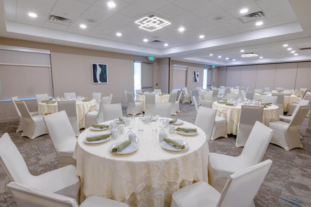 Hilton Garden Inn Lakewood - photo 58