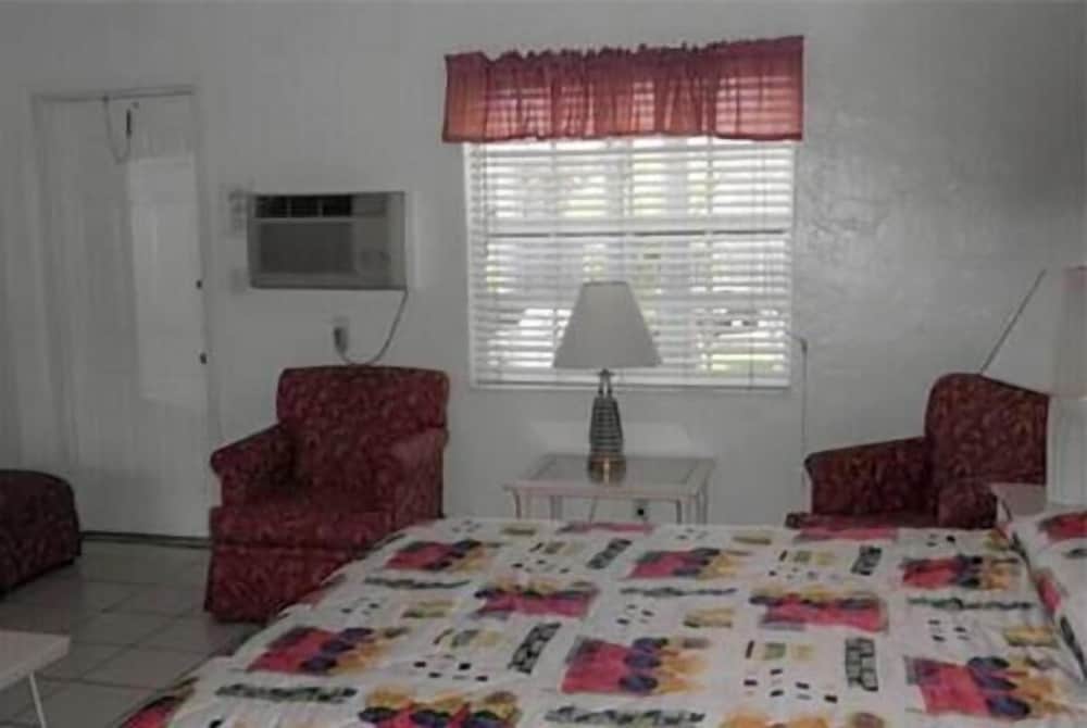 Richard's Motel Extended Stay - photo 5