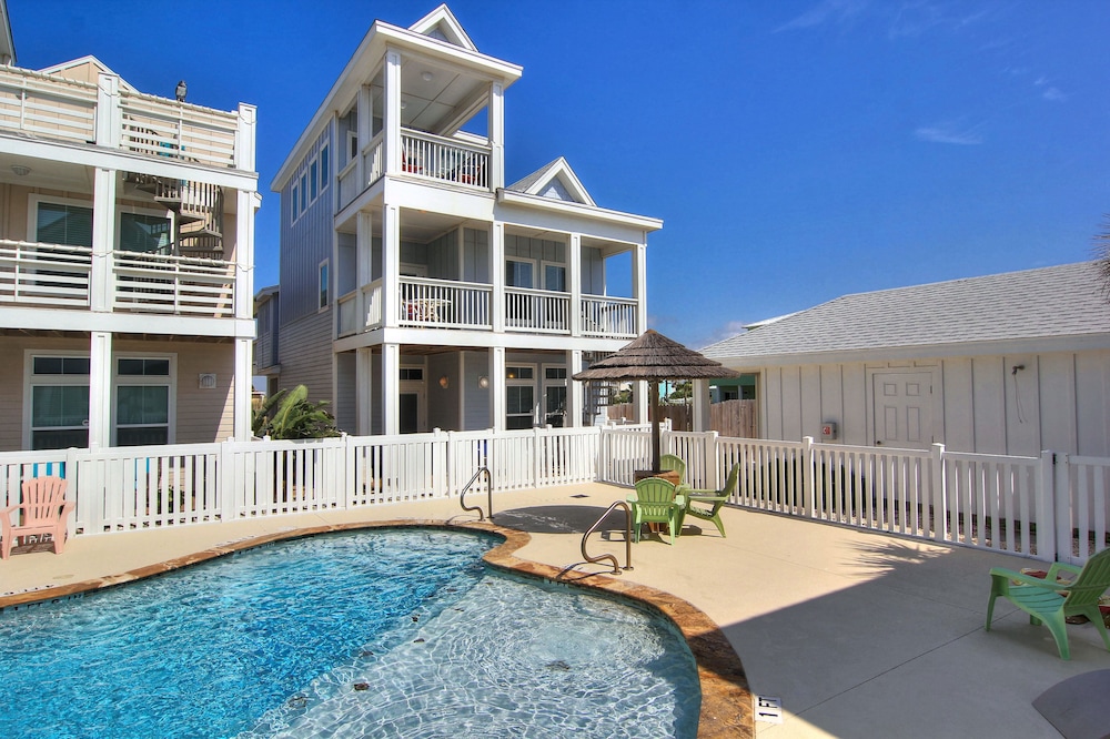 Kona Cove by Silver Sands Vacation Rentals — 4-Star Luxury Hotel in Port Aransas, United States
