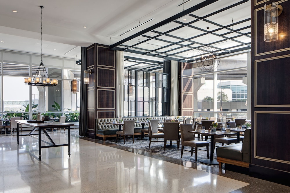 Omaha Marriott Downtown at the Capitol District - photo 62