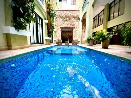 AmazINN Places Casco Viejo Duplex and Pool — 4-Star Luxury Hotel in Panama, Panama