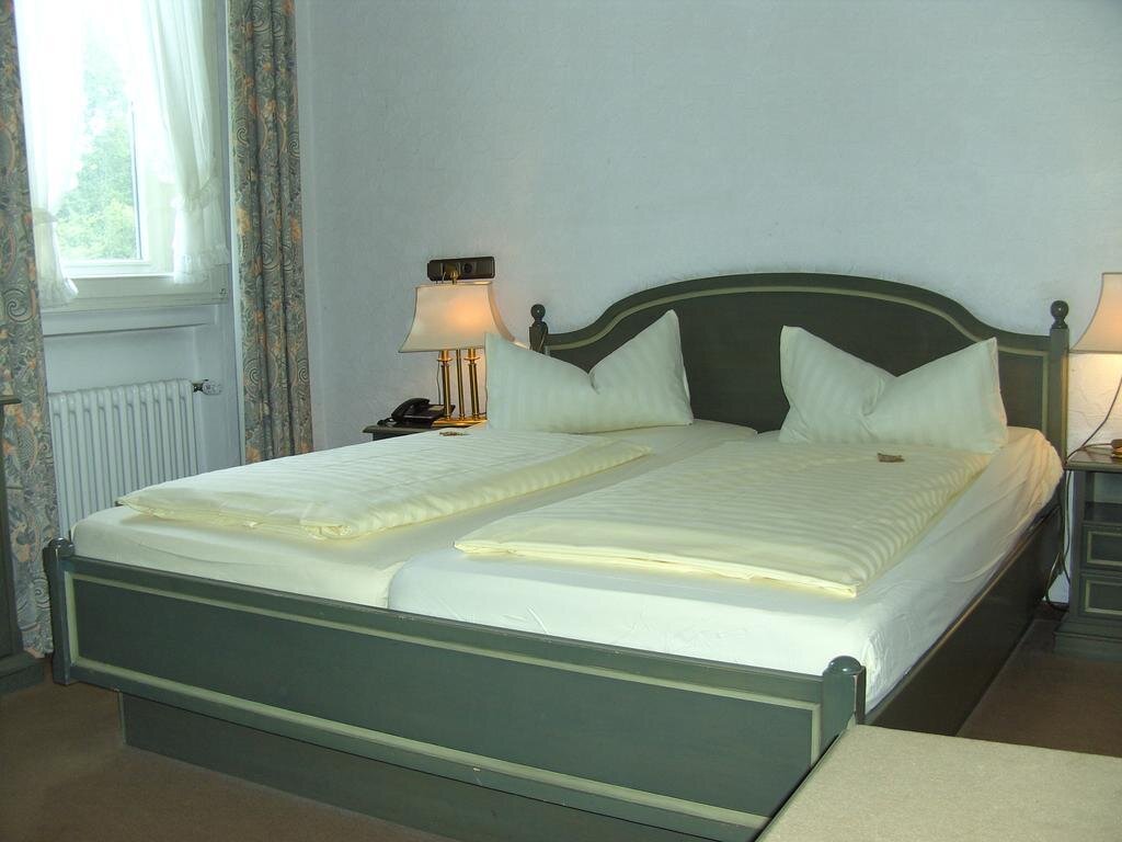 Schlosshotel Wilhelmsthal — hotel near Kassel Airport