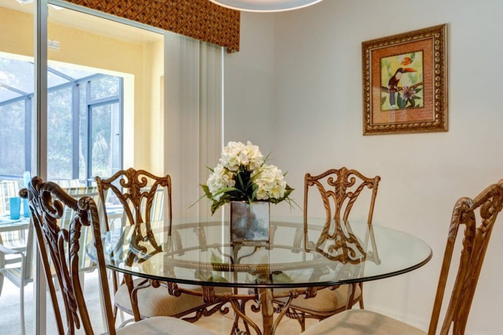 SKC Villa Emerald Island Resort - photo 15