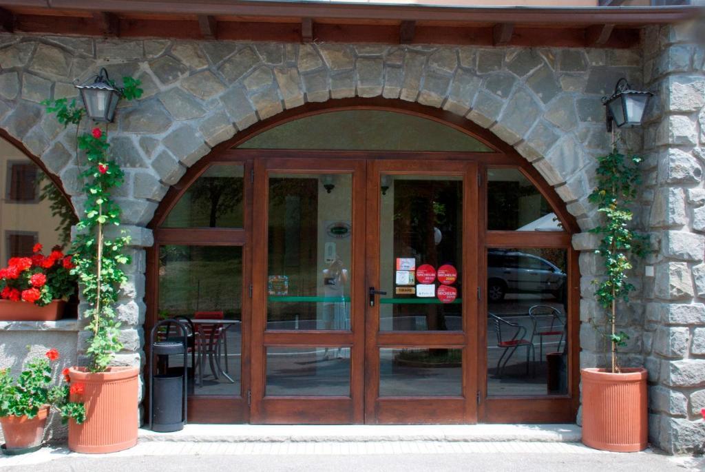 Albergo Bucaneve in Pievepelago, Italy