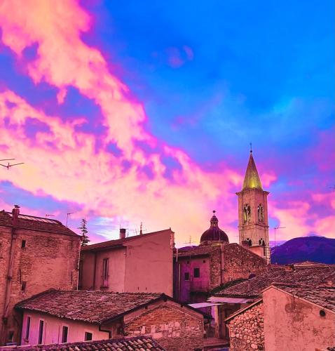 Regina d Aragona casa vacanze — 4-Star Luxury Hotel in Sulmona, Italy