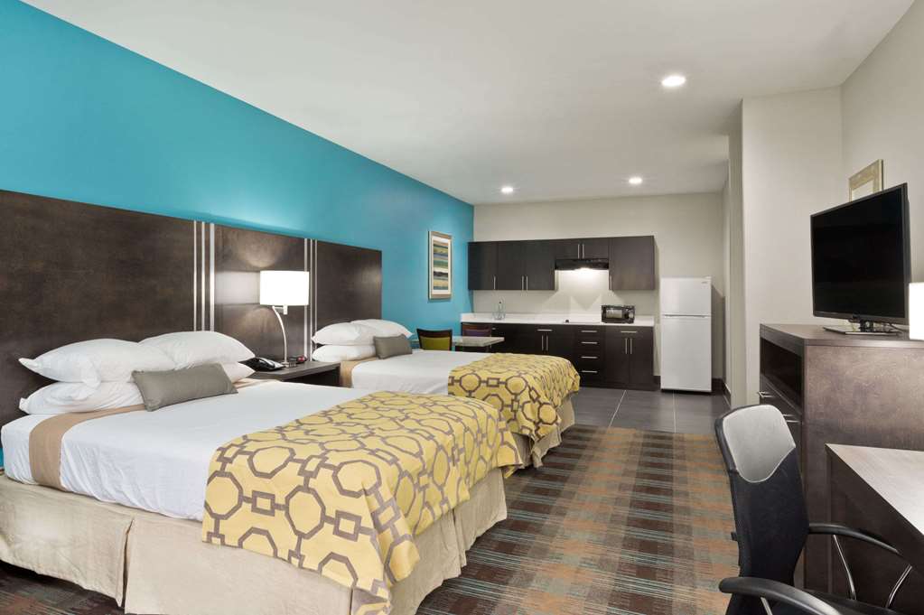 Baymont by Wyndham Bryan College Station - photo 9