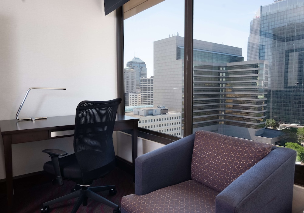 DoubleTree by Hilton Hotel Cleveland Downtown Lakeside - photo 8