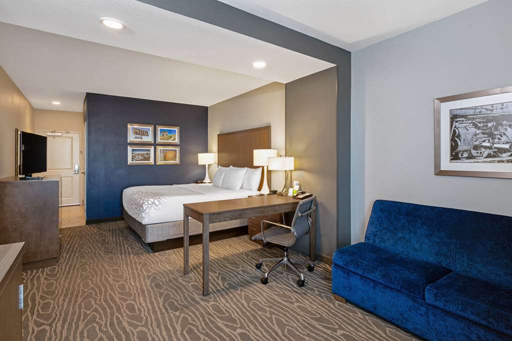La Quinta Inn & Suites by Wyndham Kingman - photo 35