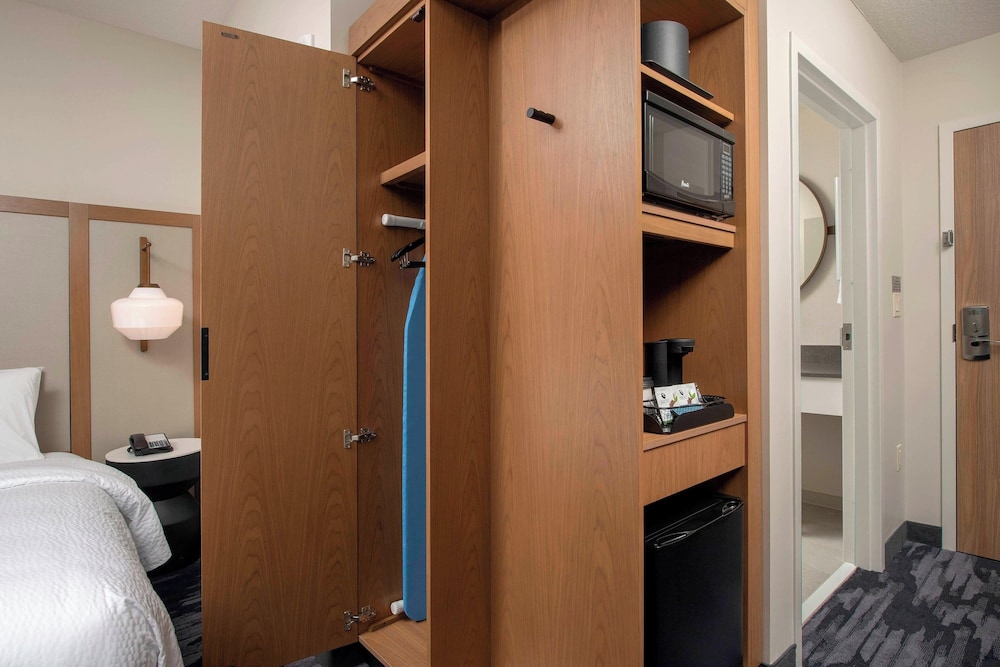 Fairfield Inn & Suites by Marriott Miami Airport West Doral - photo 6