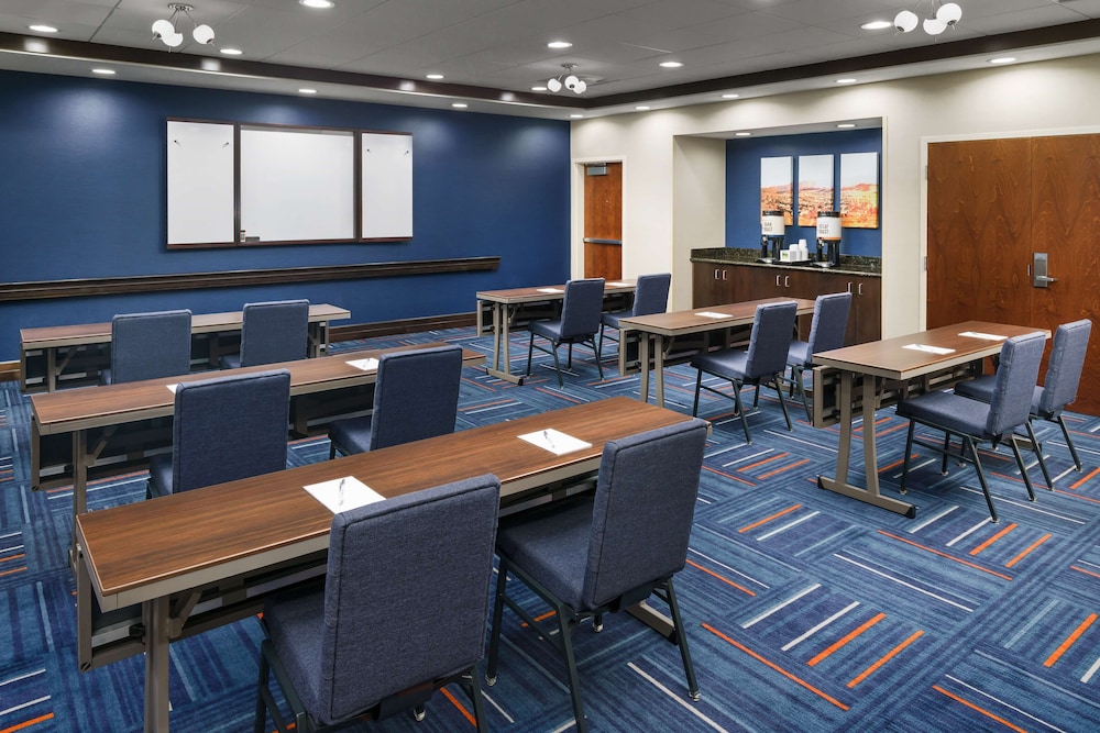 Hampton Inn & Suites Thousand Oaks CA - photo 30