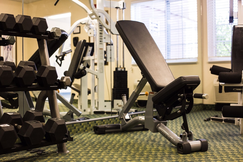 Candlewood Suites Syracuse Airport - photo 21