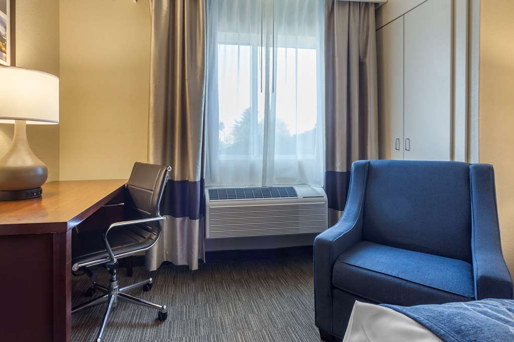 Comfort Inn Rockford near Casino District - photo 20