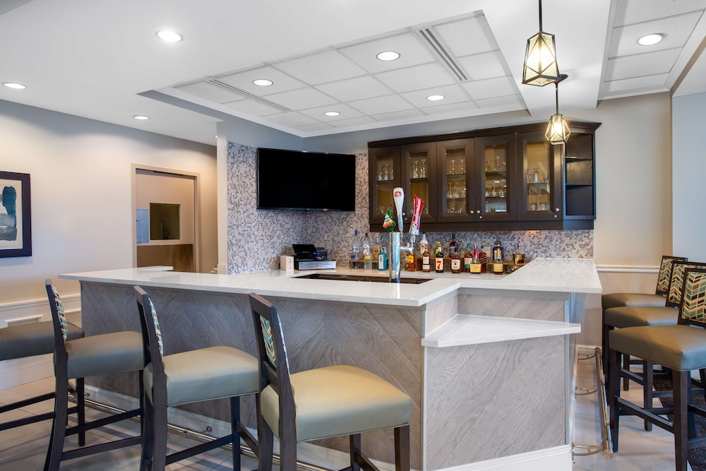 Hilton Garden Inn Islip MacArthur Airport - photo 25