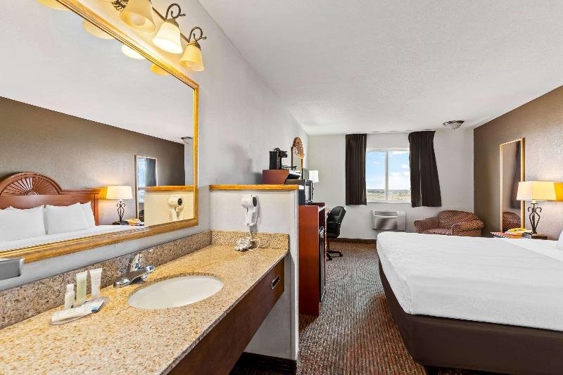 Quality Inn Sidney I 80 - photo 11
