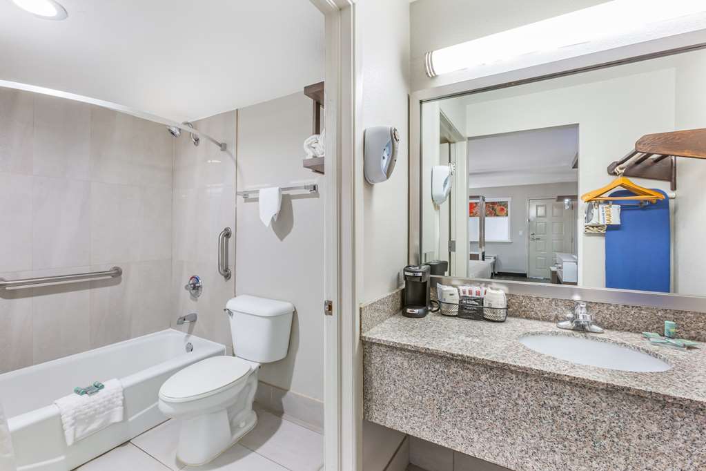 Best Western Sunland Park Inn - photo 21