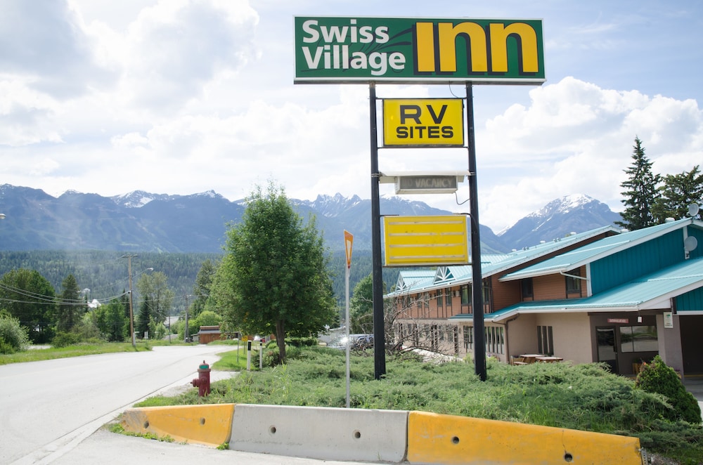 Swiss Village Inn — hotel in Golden
