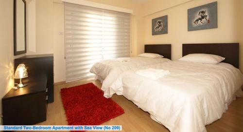 Les Sirenes Apartments