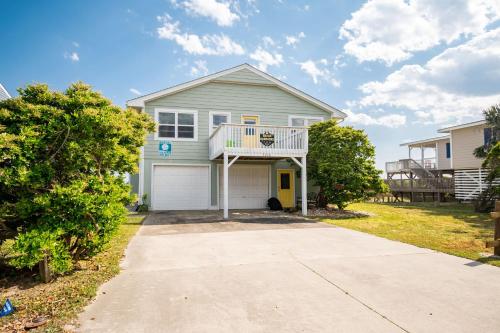 Beach Barracks by Oak Island Accommodations - photo 38