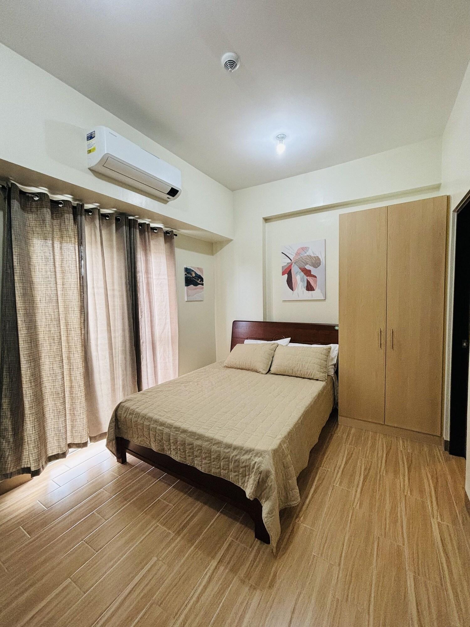 Megaworld Iloilo Condo Unit — 4-Star Luxury Hotel in Quezon, Philippines