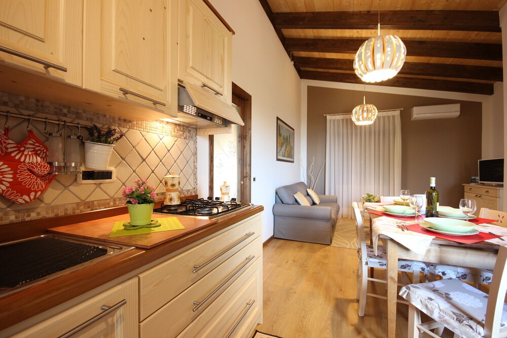 Residence Villa Rosi — 4-Star Luxury Hotel in Laureana Cilento, Italy