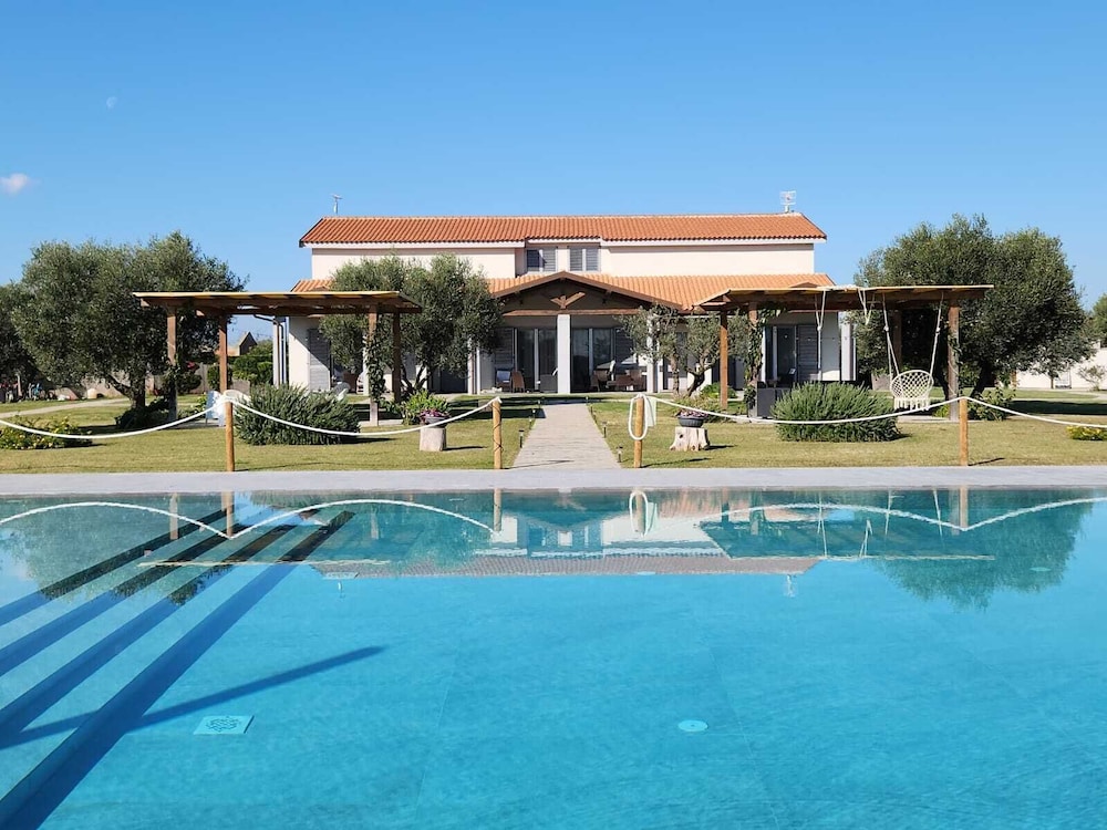 Residence la Pace Pool & Relax — 4-Star Luxury Hotel in Grosseto, Italy