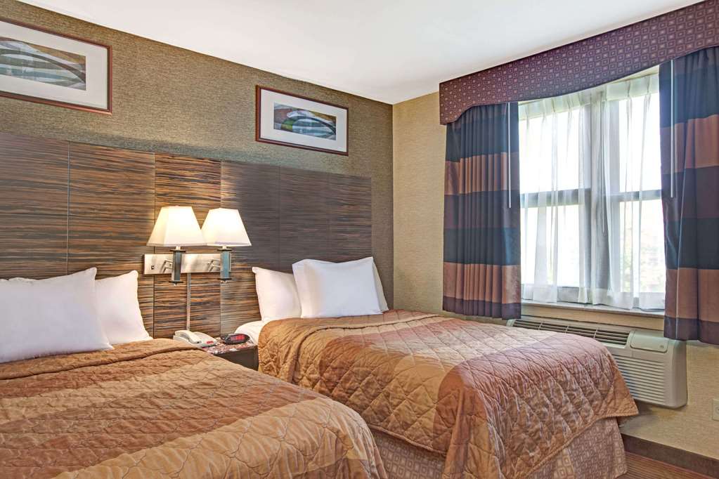 Days Inn by Wyndham Brooklyn - photo 11