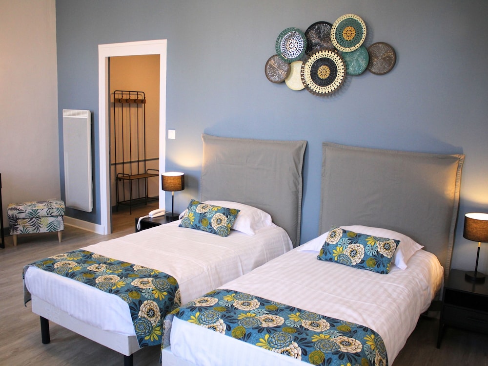 Logis Grand Hôtel — Bourbon-Lancy — photo 2