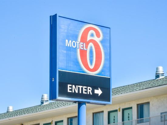 Motel 6 Topeka West - photo 7