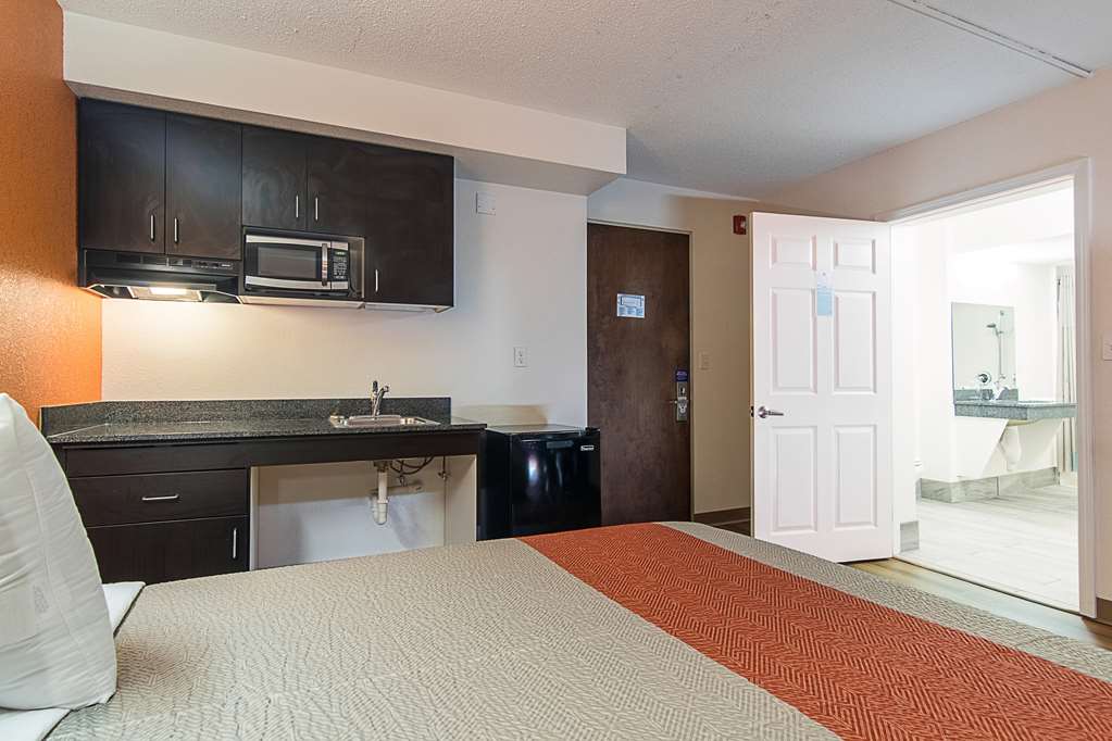 Motel 6 Atlanta GA Atlanta Airport - photo 2