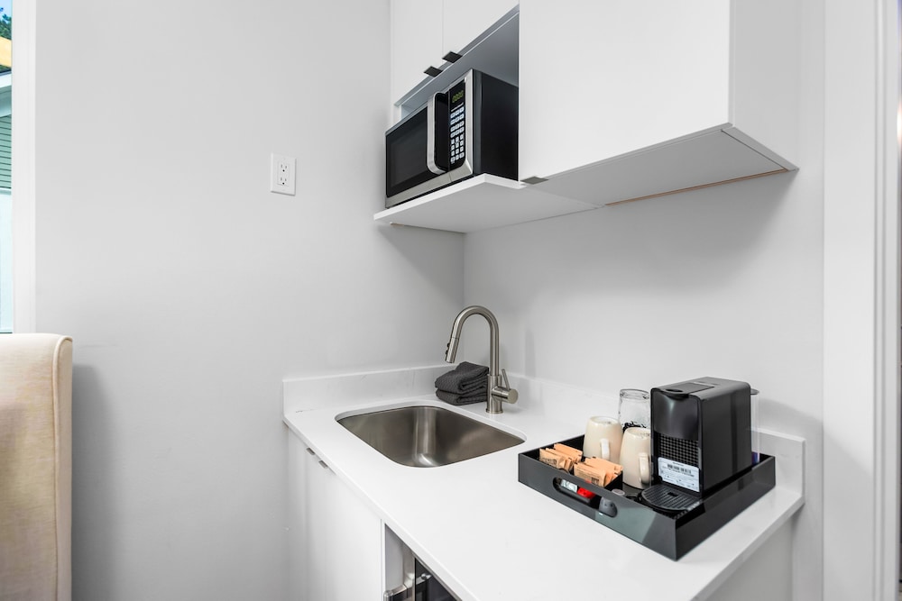 Back To The Future Sweet Suites - photo 15