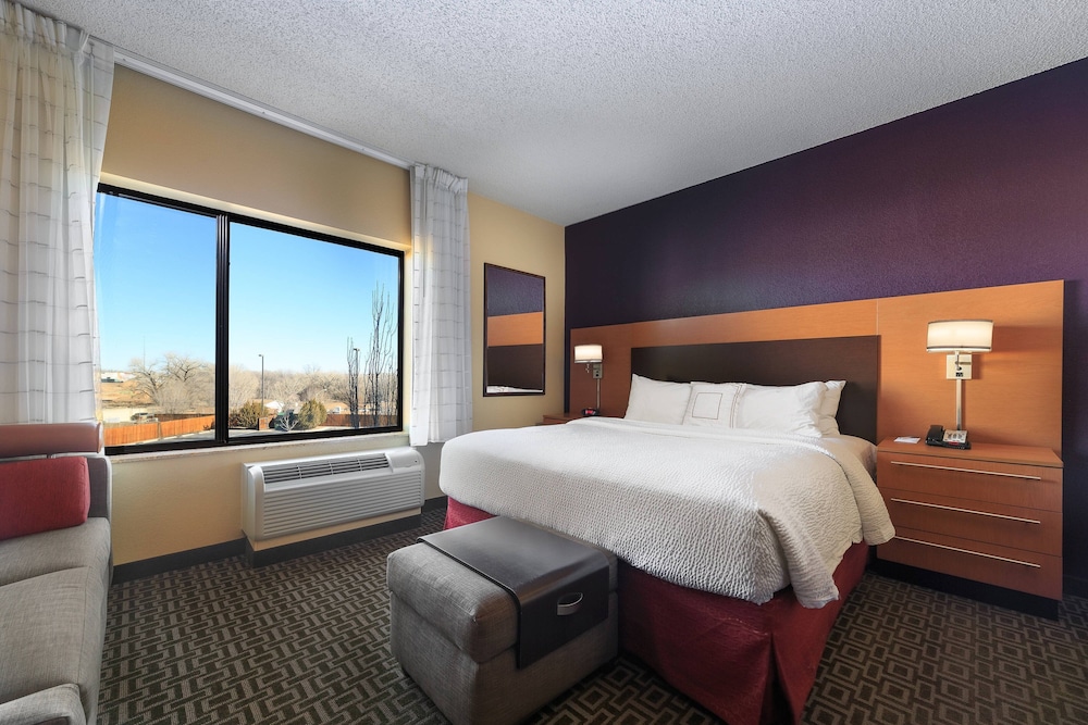 TownePlace Suites by Marriott Farmington - photo 2