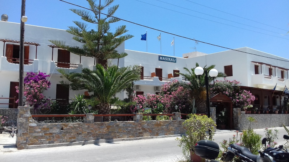 Maistrali — hotel in Ano Syros