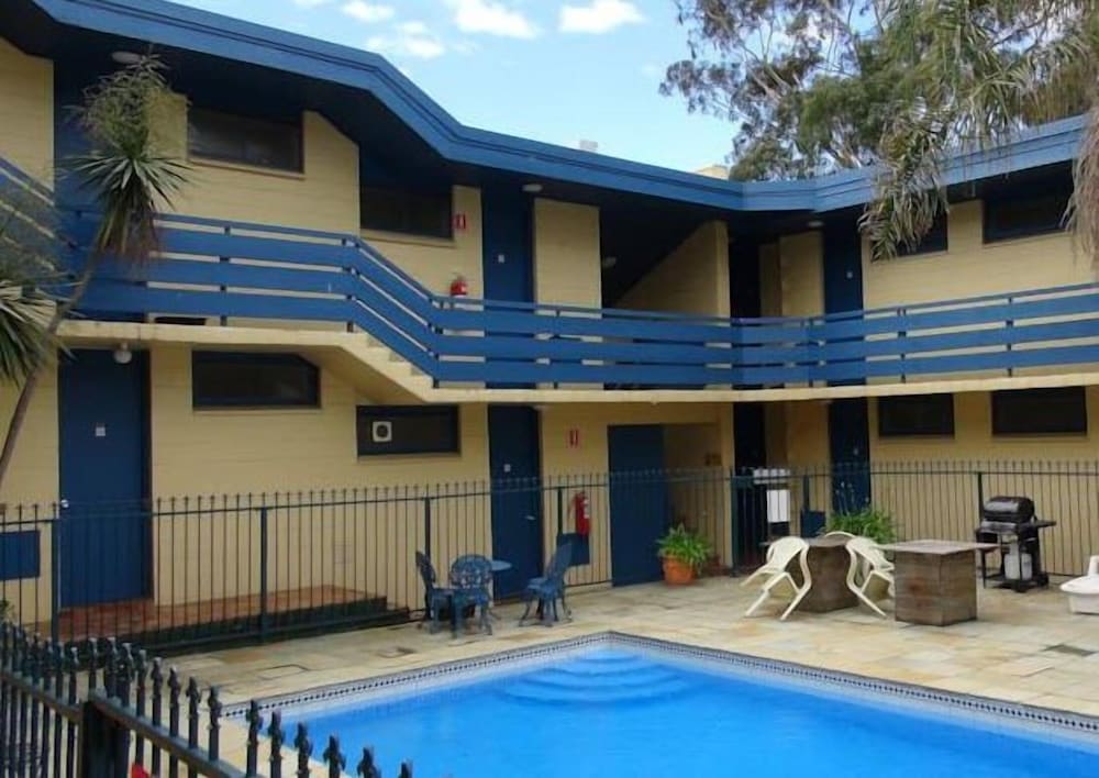 Pathfinder Motel — hotel in Kew
