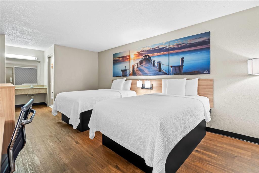 Days Inn by Wyndham Jacksonville NC - photo 17
