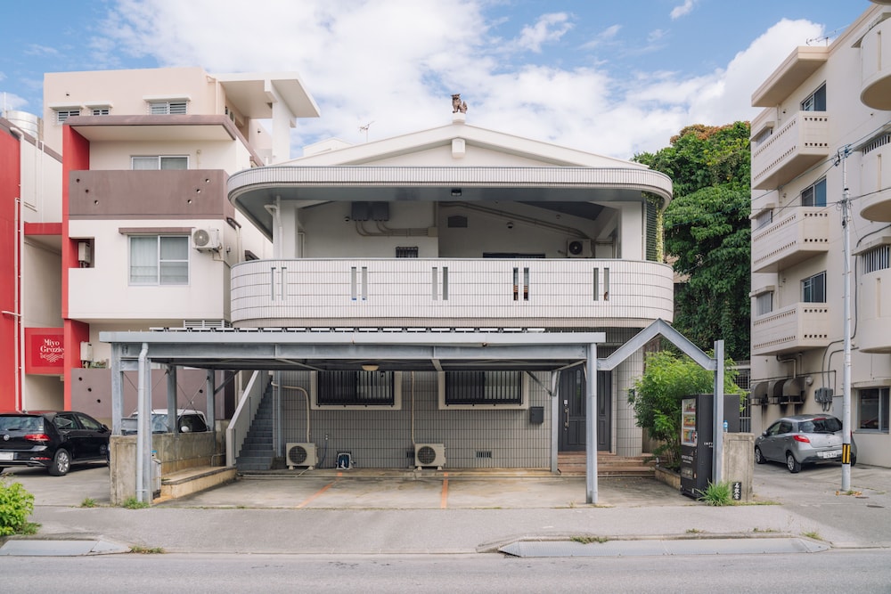 Infinity Hotel Jicchaku — Urasoe