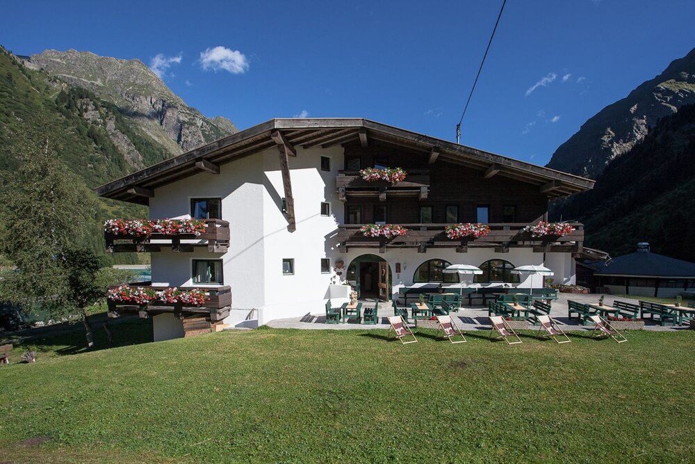 Natur Residenz Anger Alm Adults only in Sankt Leonhard, Austria
