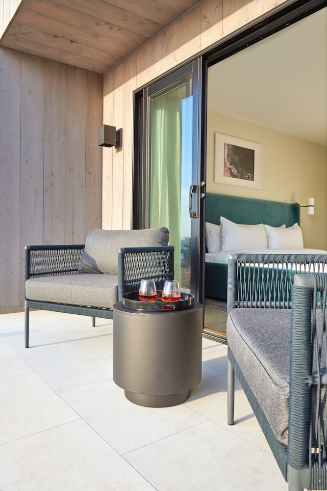 Hotel Moraine - photo 17