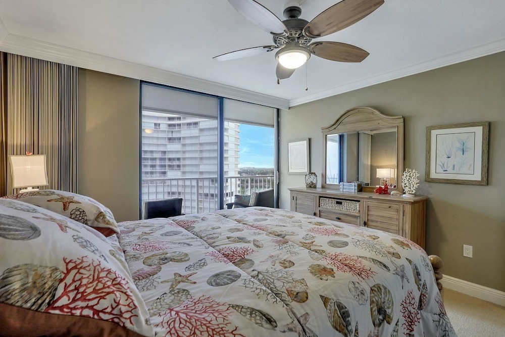 South Seas Tower 1 1212 - photo 6